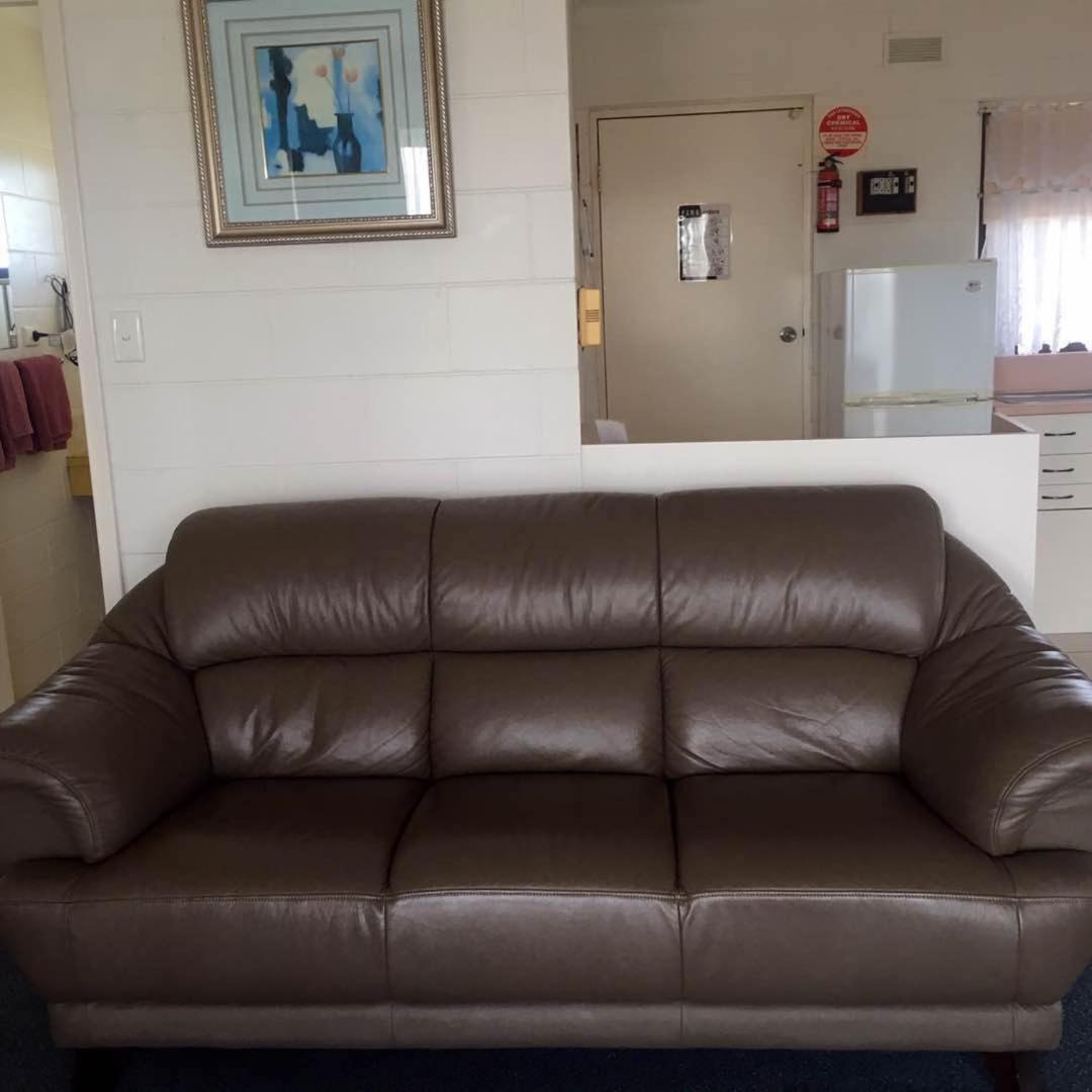 Black Swan Motor Inn Lakes Entrance Extérieur photo